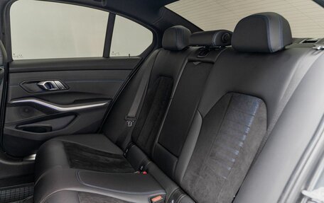 BMW 3 серия, 2019 год, 4 390 000 рублей, 24 фотография