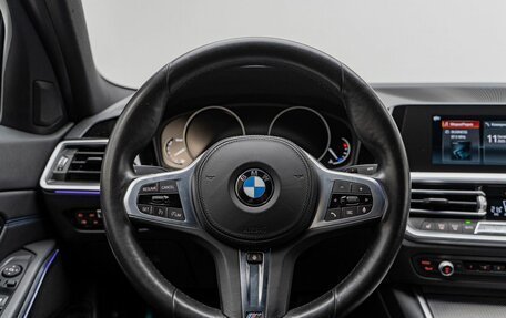 BMW 3 серия, 2019 год, 4 390 000 рублей, 15 фотография