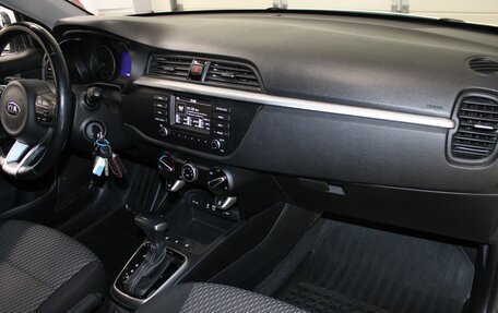KIA Rio IV, 2019 год, 1 357 000 рублей, 10 фотография