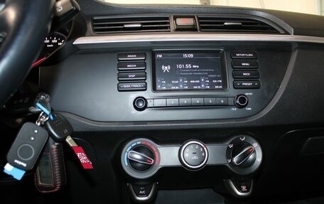 KIA Rio IV, 2019 год, 1 357 000 рублей, 15 фотография