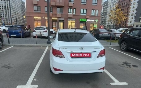 Hyundai Solaris II рестайлинг, 2015 год, 780 000 рублей, 3 фотография