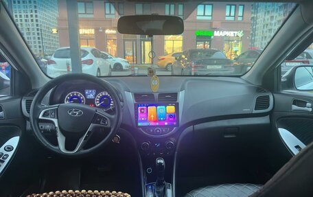 Hyundai Solaris II рестайлинг, 2015 год, 780 000 рублей, 4 фотография
