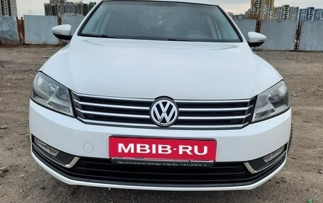 Volkswagen Passat B7, 2011 год, 1 350 000 рублей, 2 фотография