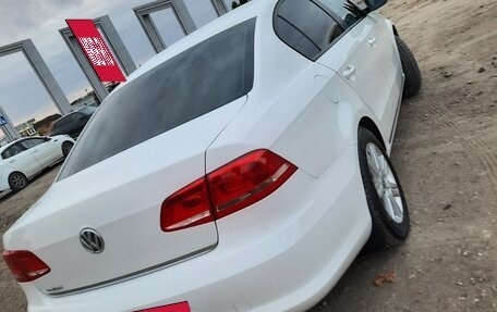 Volkswagen Passat B7, 2011 год, 1 350 000 рублей, 6 фотография