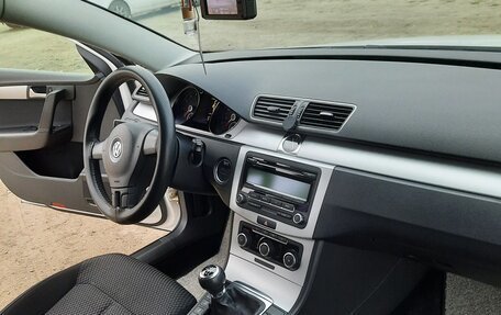 Volkswagen Passat B7, 2011 год, 1 350 000 рублей, 31 фотография