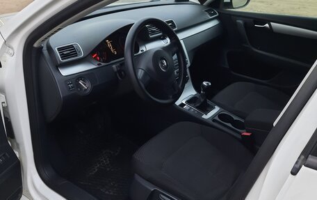 Volkswagen Passat B7, 2011 год, 1 350 000 рублей, 32 фотография