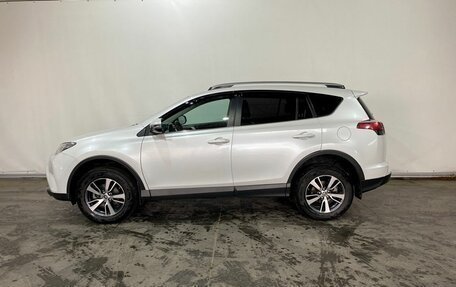 Toyota RAV4, 2018 год, 2 386 000 рублей, 8 фотография