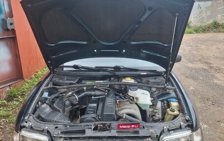 Audi A4, 1995 год, 390 000 рублей, 1 фотография