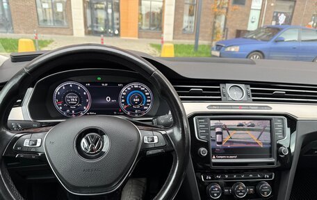 Volkswagen Passat B8 рестайлинг, 2015 год, 1 999 000 рублей, 13 фотография