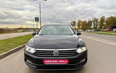 Volkswagen Passat B8 рестайлинг, 2015 год, 1 999 000 рублей, 8 фотография