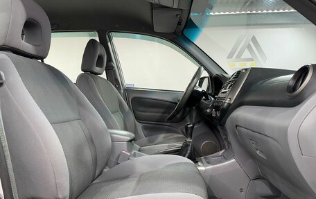 Toyota RAV4, 2001 год, 999 000 рублей, 11 фотография