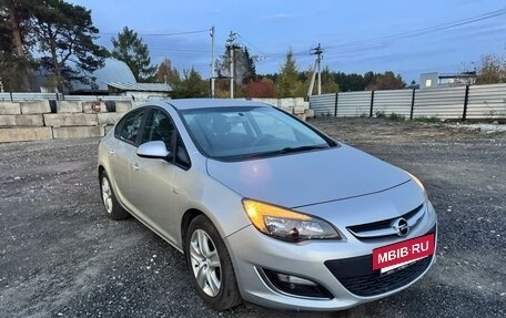 Opel Astra J, 2012 год, 1 050 000 рублей, 3 фотография