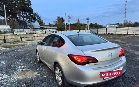 Opel Astra J, 2012 год, 1 050 000 рублей, 5 фотография