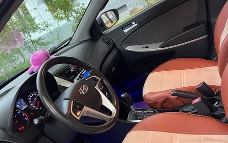 Hyundai Solaris II рестайлинг, 2013 год, 850 000 рублей, 10 фотография