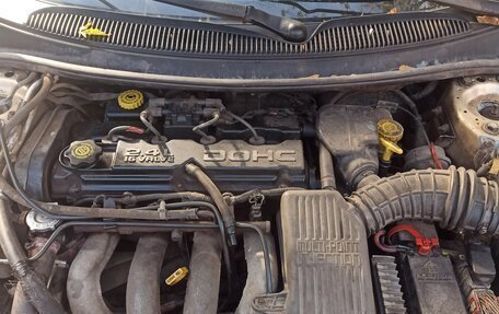 Dodge Stratus II, 1999 год, 190 000 рублей, 1 фотография