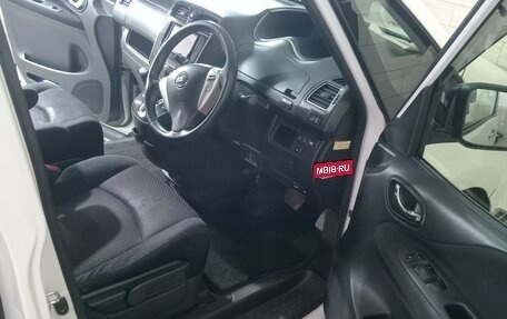 Nissan Serena IV, 2012 год, 650 000 рублей, 8 фотография