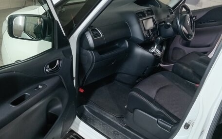 Nissan Serena IV, 2012 год, 650 000 рублей, 9 фотография