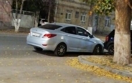 Hyundai Solaris II рестайлинг, 2011 год, 750 000 рублей, 14 фотография