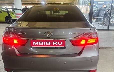 Toyota Camry, 2015 год, 1 690 000 рублей, 5 фотография