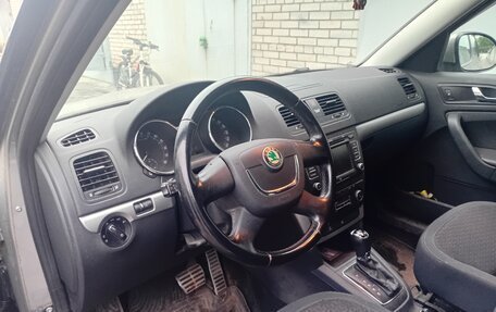 Skoda Yeti I рестайлинг, 2013 год, 1 400 000 рублей, 9 фотография