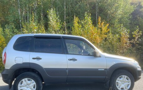 Chevrolet Niva I рестайлинг, 2011 год, 380 000 рублей, 5 фотография