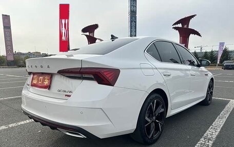 Skoda Octavia IV, 2022 год, 2 320 000 рублей, 13 фотография