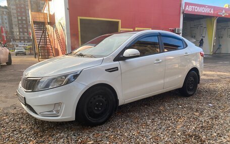 KIA Rio III рестайлинг, 2013 год, 730 000 рублей, 2 фотография