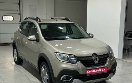 Renault Sandero II рестайлинг, 2019 год, 1 249 900 рублей, 1 фотография