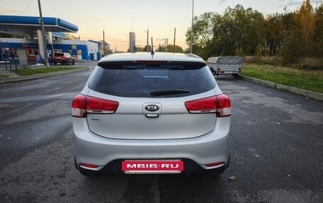 KIA Rio III рестайлинг, 2015 год, 875 000 рублей, 2 фотография
