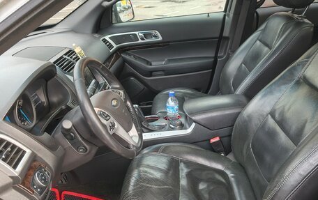 Ford Explorer VI, 2013 год, 1 700 000 рублей, 8 фотография