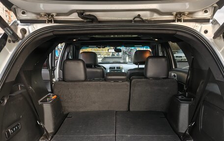 Ford Explorer VI, 2013 год, 1 700 000 рублей, 23 фотография