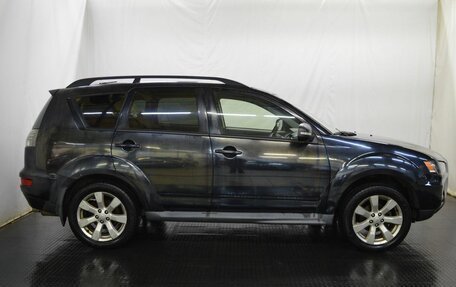 Mitsubishi Outlander III рестайлинг 3, 2011 год, 986 000 рублей, 4 фотография