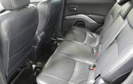 Mitsubishi Outlander III рестайлинг 3, 2011 год, 986 000 рублей, 11 фотография