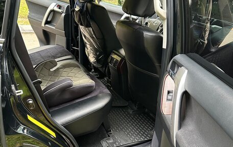 Toyota Land Cruiser Prado 150 рестайлинг 2, 2016 год, 4 380 000 рублей, 11 фотография