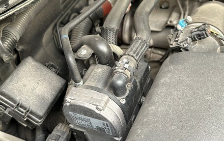 Toyota Land Cruiser Prado 150 рестайлинг 2, 2016 год, 4 380 000 рублей, 18 фотография