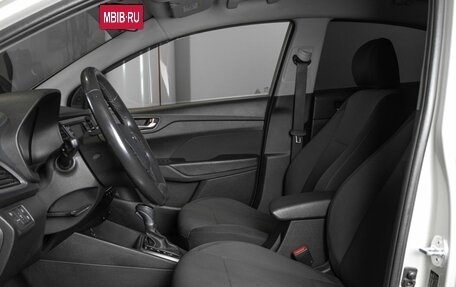 Hyundai Solaris II рестайлинг, 2018 год, 1 350 000 рублей, 13 фотография