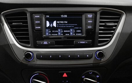 Hyundai Solaris II рестайлинг, 2017 год, 1 082 600 рублей, 6 фотография