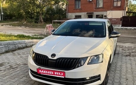 Skoda Octavia, 2018 год, 1 830 000 рублей, 12 фотография