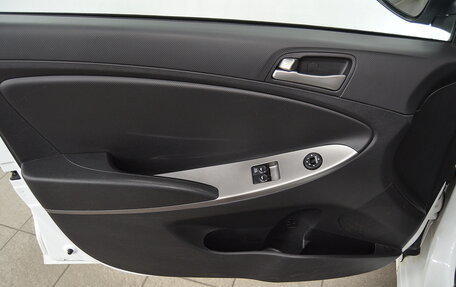 Hyundai Solaris II рестайлинг, 2015 год, 750 000 рублей, 9 фотография