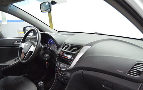 Hyundai Solaris II рестайлинг, 2015 год, 750 000 рублей, 20 фотография
