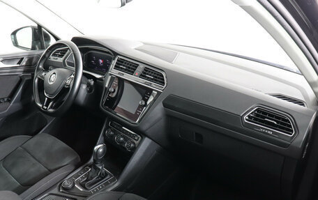 Volkswagen Tiguan II, 2020 год, 2 897 000 рублей, 10 фотография