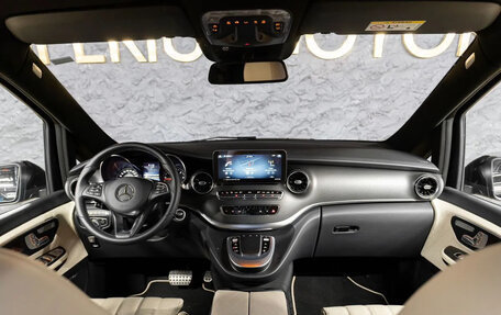 Mercedes-Benz V-Класс, 2022 год, 15 690 000 рублей, 6 фотография