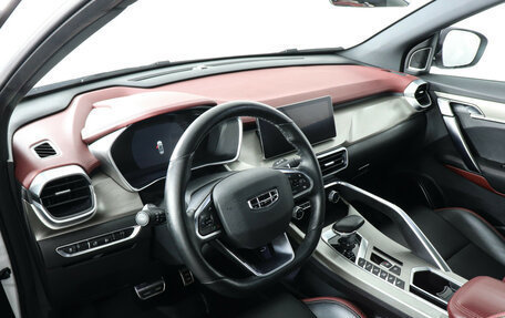 Geely Coolray I, 2023 год, 1 900 000 рублей, 9 фотография