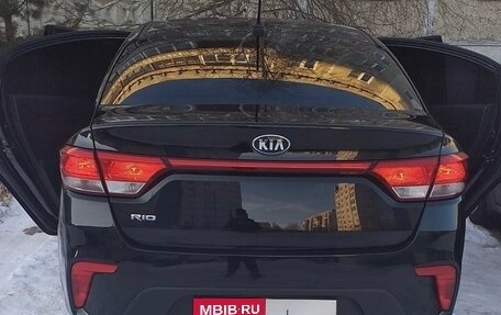 KIA Rio IV, 2017 год, 1 100 000 рублей, 2 фотография