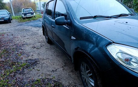 Renault Sandero I, 2011 год, 300 000 рублей, 3 фотография