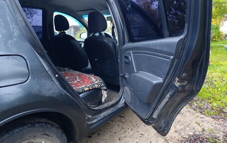 Renault Sandero I, 2011 год, 300 000 рублей, 8 фотография