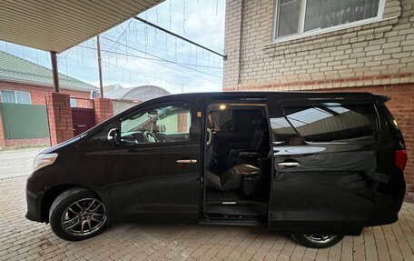Toyota Alphard III, 2012 год, 3 000 000 рублей, 17 фотография