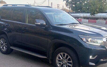 Toyota Land Cruiser Prado 150 рестайлинг 2, 2018 год, 3 550 000 рублей, 5 фотография