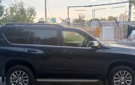 Toyota Land Cruiser Prado 150 рестайлинг 2, 2018 год, 3 550 000 рублей, 6 фотография