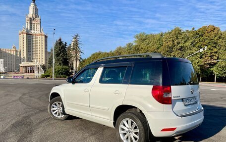 Skoda Yeti I рестайлинг, 2015 год, 1 240 000 рублей, 8 фотография